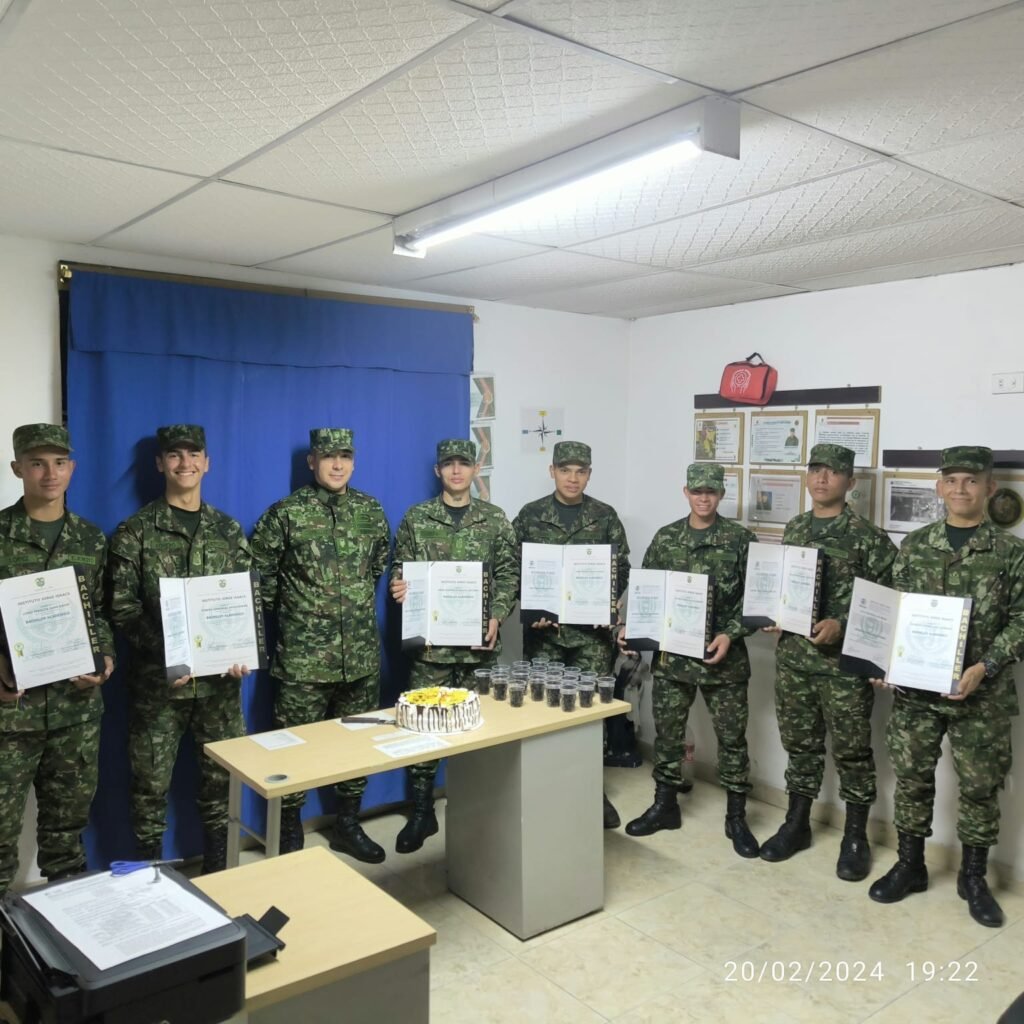 BACHILLERATO DESDE CASA PARA ADULTOS EN TODA COLOMBIA